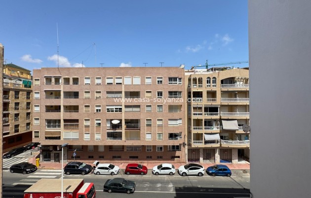 Resale - Apartment / flat - Torrevieja - Playa del Cura
