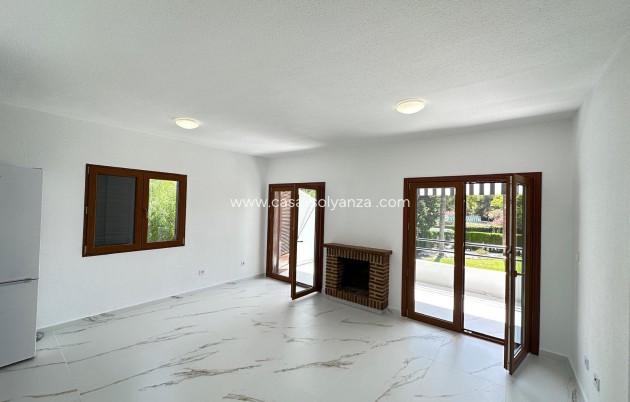 Resale - Apartment / flat - Orihuela - Villamartin