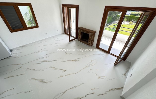 Resale - Apartment / flat - Orihuela - Villamartin