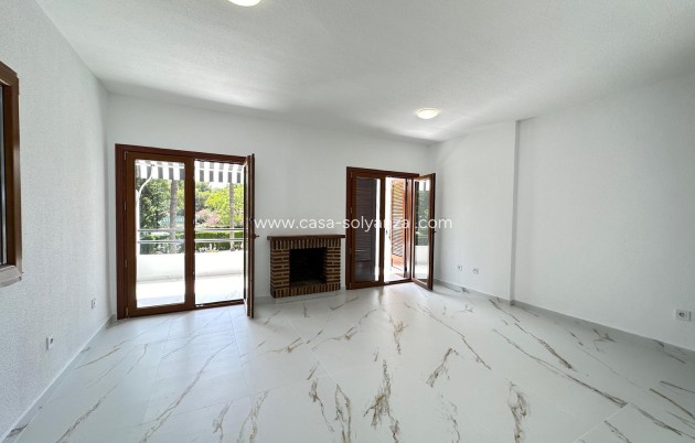 Resale - Apartment / flat - Orihuela - Villamartin