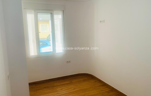 Reventa - Apartamento / piso - Torrevieja - Playa del Cura