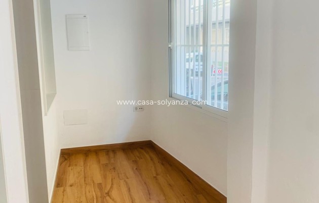 Reventa - Apartamento / piso - Torrevieja - Playa del Cura