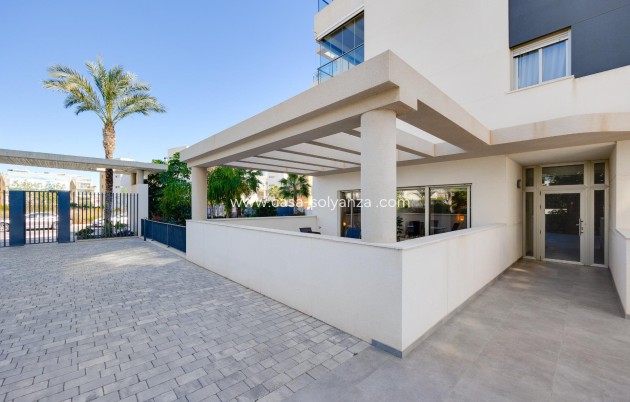 Resale - Apartment / flat - Orihuela - Villamartin