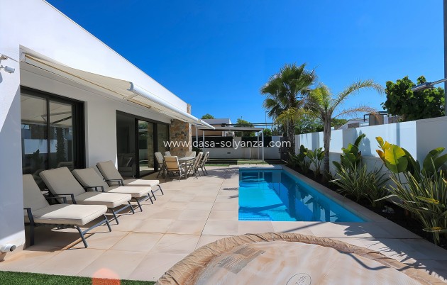 Resale - Villa - Pilar de la Horadada - Costa Blanca