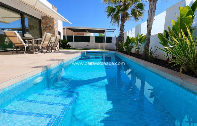 Resale - Villa - Pilar de la Horadada - Costa Blanca