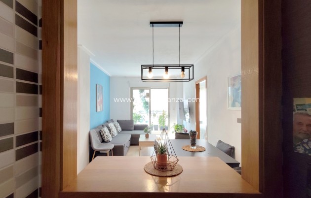 Herverkoop - Appartement / flat - Torrevieja - Torrevieja Centro
