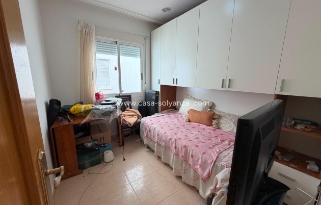 Resale - Apartment / flat - Torrevieja - Center