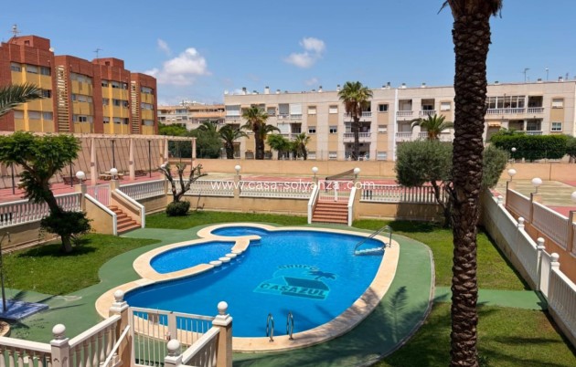 Resale - Apartment / flat - Torrevieja - Center