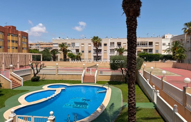 Resale - Apartment / flat - Torrevieja - Center