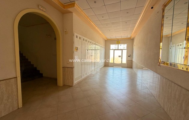 Resale - Apartment / flat - Torrevieja - Center