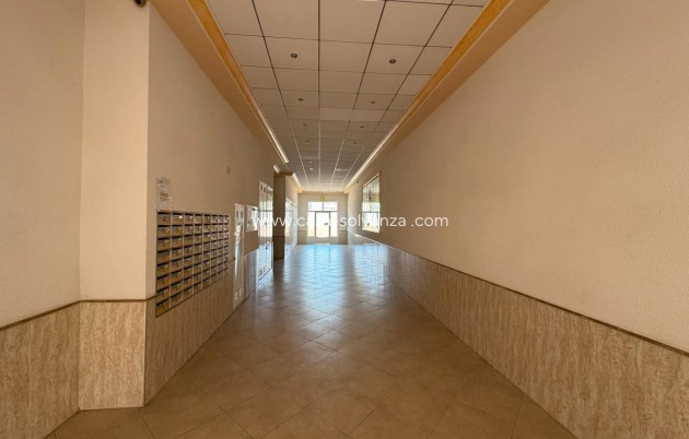 Resale - Apartment / flat - Torrevieja - Center
