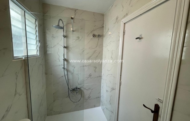 Resale - Apartment / flat - Torrevieja - Center