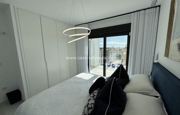 Resale - Apartment / flat - La Zenia - Costa Blanca