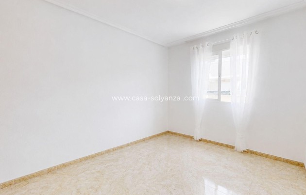 Resale - Apartment / flat - Torrevieja - El Molino