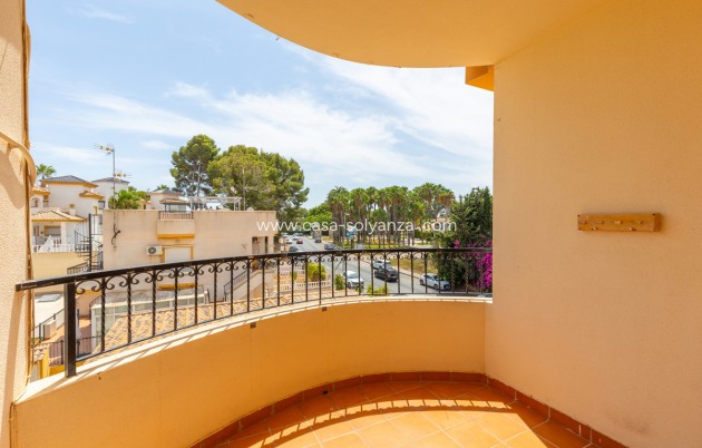 Resale - Apartment / flat - Orihuela - Villamartin