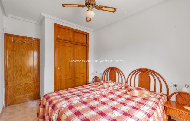 Resale - Apartment / flat - Orihuela - Villamartin