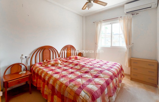 Resale - Apartment / flat - Orihuela - Villamartin