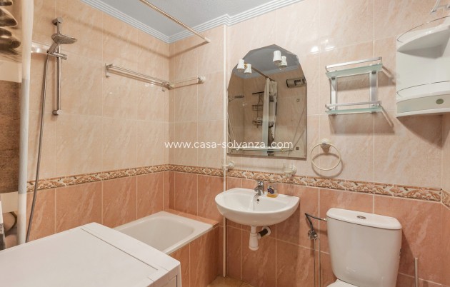 Resale - Apartment / flat - Orihuela - Villamartin