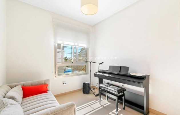 Resale - Apartment / flat - Pilar de la Horadada - Torre de Horadada