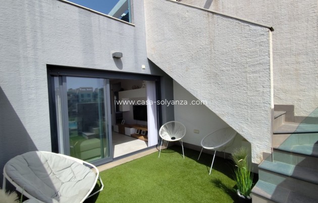 Resale - Apartment / flat - El Raso