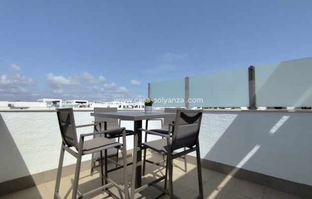 Resale - Apartment / flat - El Raso