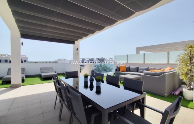 Resale - Apartment / flat - El Raso