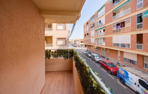 Resale - Apartment / flat - Torrevieja - Torrevieja Centro
