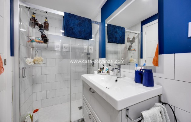 Resale - Apartment / flat - Torrevieja - Torrevieja Centro