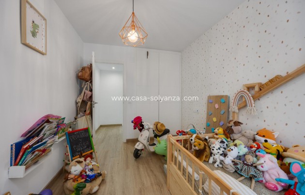 Resale - Apartment / flat - Torrevieja - Torrevieja Centro