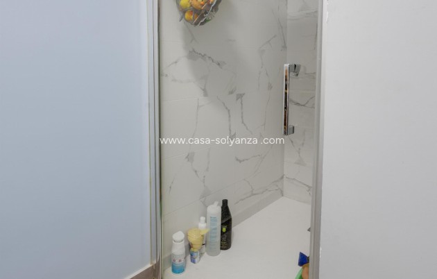 Resale - Apartment / flat - Torrevieja - Torrevieja Centro