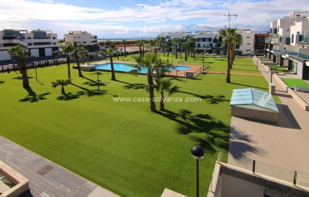 Resale - Apartment / flat - El Raso