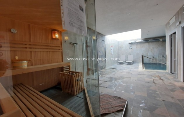 Resale - Apartment / flat - El Raso
