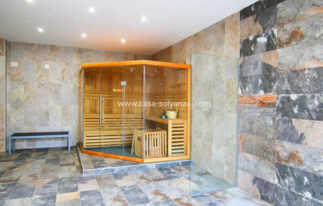 Resale - Apartment / flat - El Raso