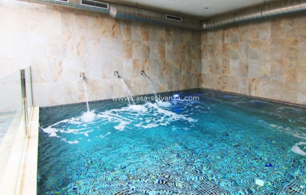 Resale - Apartment / flat - El Raso