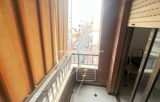 Resale - Apartment / flat - Guardamar del Segura - Pueblo