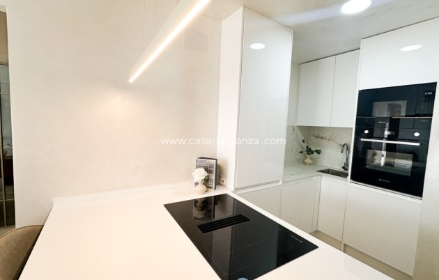 Revente - Appartement - Torrevieja - Torrevieja Centro