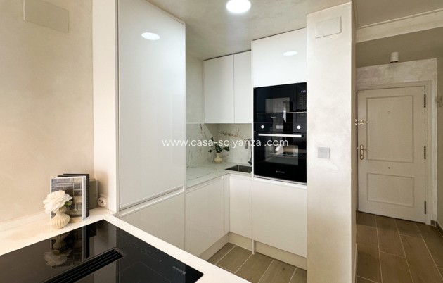 Revente - Appartement - Torrevieja - Torrevieja Centro