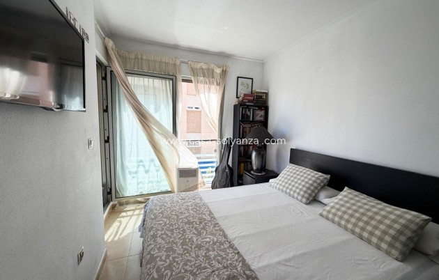 Revente - Appartement - Torrevieja - Torrevieja Centro