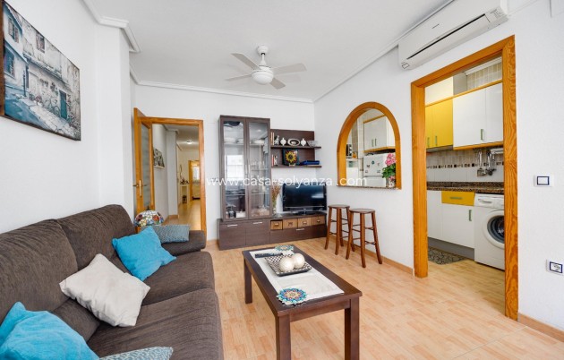 Resale - Apartment / flat - Torrevieja - Torrevieja Centro