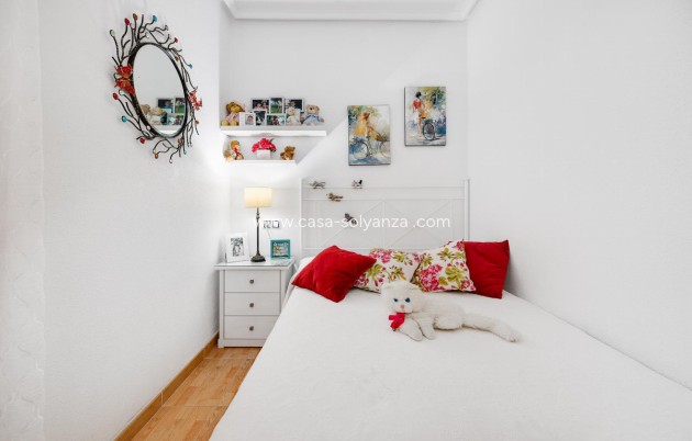 Resale - Apartment / flat - Torrevieja - Torrevieja Centro