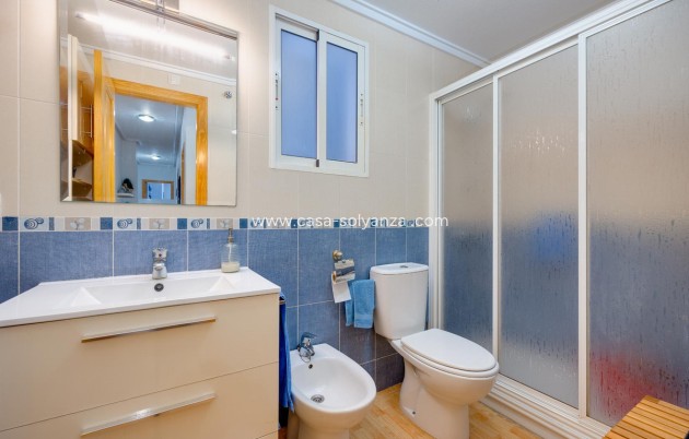 Resale - Apartment / flat - Torrevieja - Torrevieja Centro