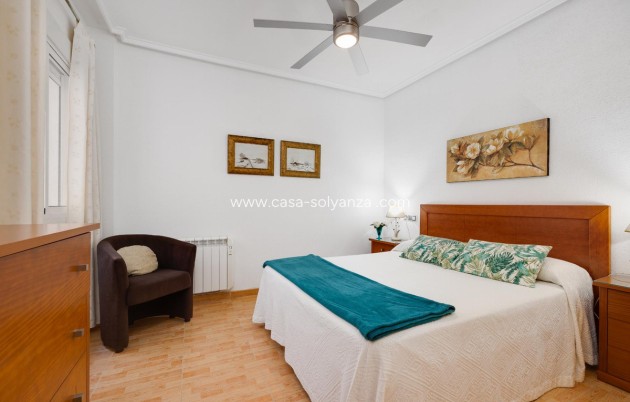 Resale - Apartment / flat - Torrevieja - Torrevieja Centro