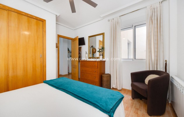 Resale - Apartment / flat - Torrevieja - Torrevieja Centro