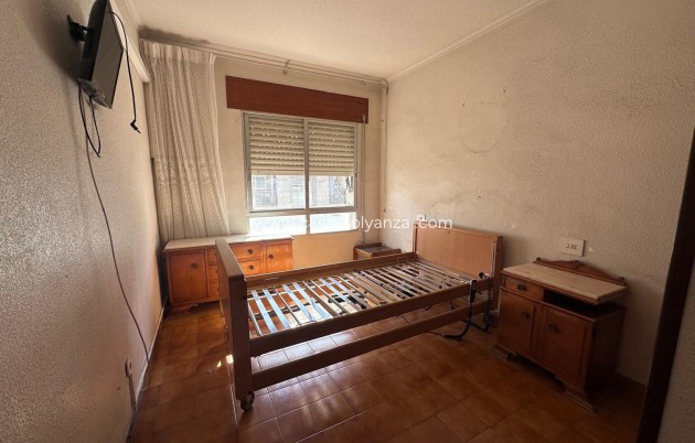 Resale - Apartment / flat - Torrevieja