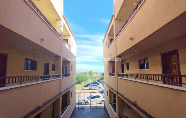Resale - Apartment / flat - Torrevieja - Costa Blanca