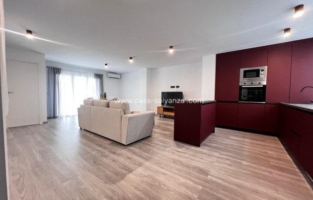 Resale - Apartment / flat - Torrevieja - Estacion Autobuses