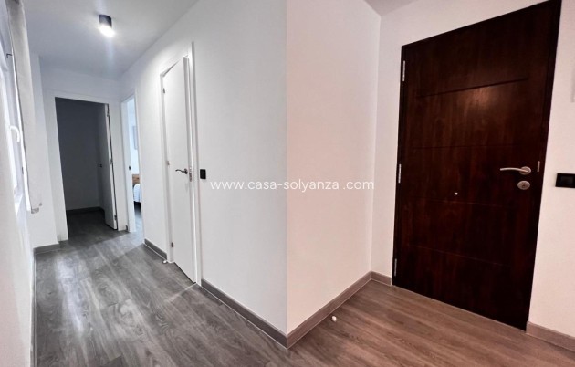 Resale - Apartment / flat - Torrevieja - Estacion Autobuses