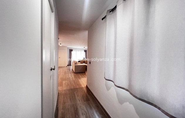 Resale - Apartment / flat - Torrevieja - Estacion Autobuses