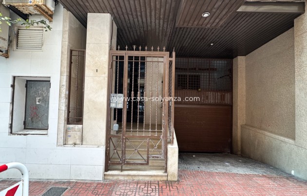 Herverkoop - Appartement / flat - Torrevieja - Playa de los Locos