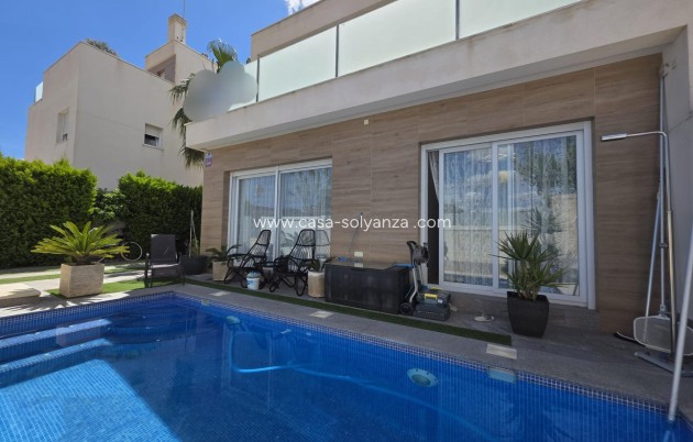 Wiederverkauf - Villa - Pilar de la Horadada - Zona Pueblo